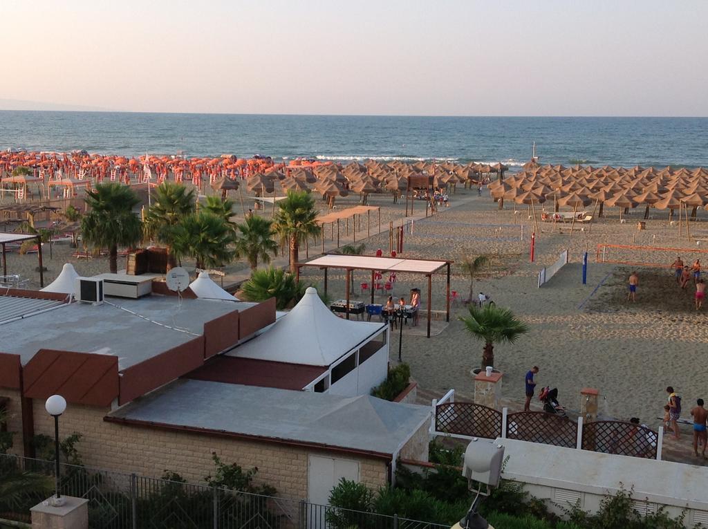 Le Nereidi Beb Bed and Breakfast Margherita Di Savoia Εξωτερικό φωτογραφία
