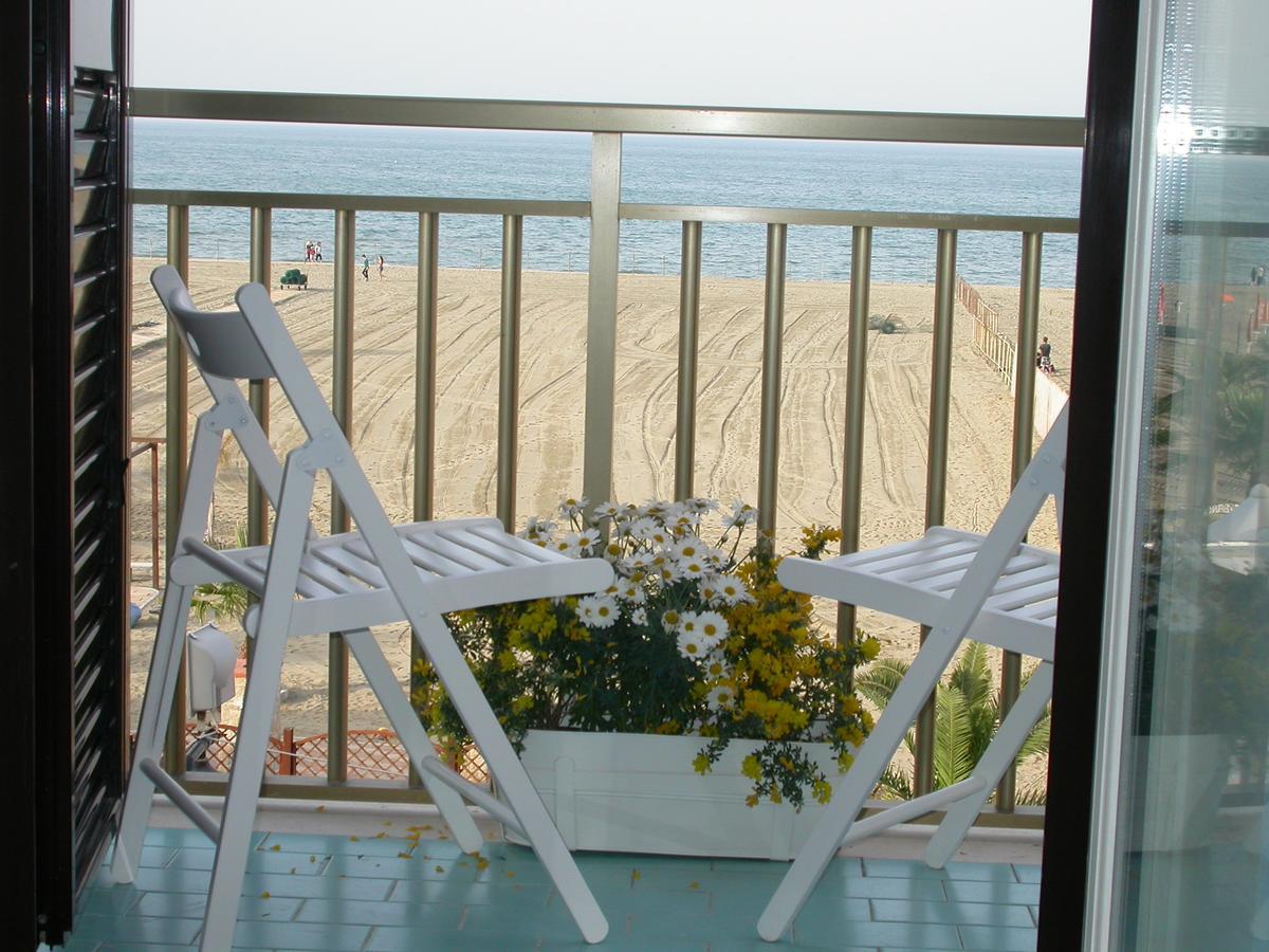 Le Nereidi Beb Bed and Breakfast Margherita Di Savoia Εξωτερικό φωτογραφία